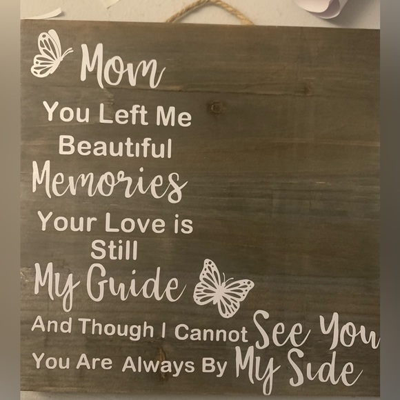 Mom Memory wooden sign - Picture 1 of 1